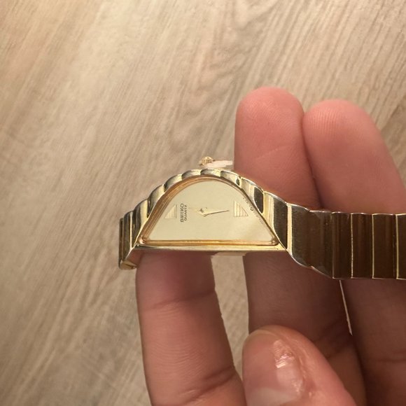 Seiko Half Moon Womens Watch 1F20-5D59 Quartz Watch Gold Bracelet I Vintage - Picture 11 of 12